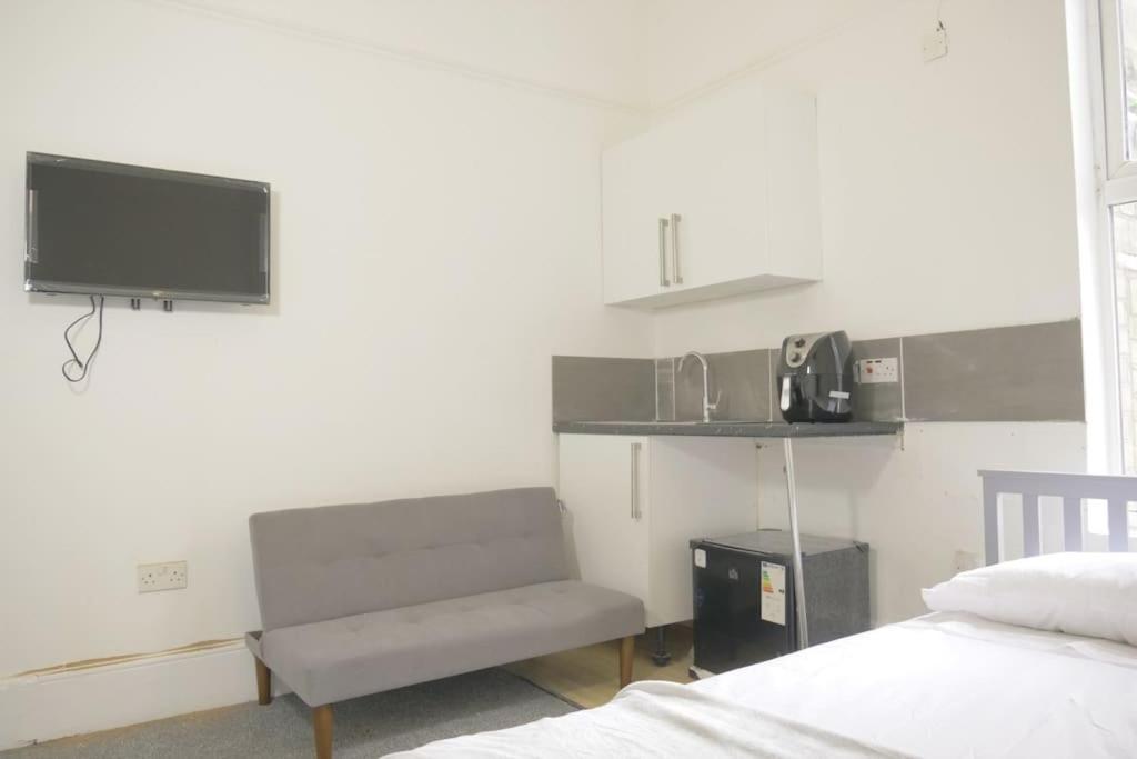 Discover Your Cozy Haven A Perfect Studio Getaway เลมิงตันสปา ภายนอก รูปภาพ